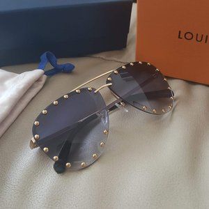 Louis Vuitton THE PARTY Black Gold SUNGLASSES